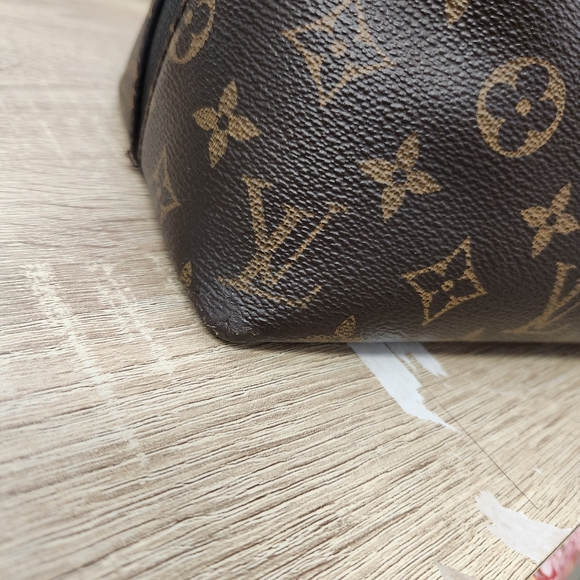 Louis Vuitton Alma B'N'B - Picture 5 of 15